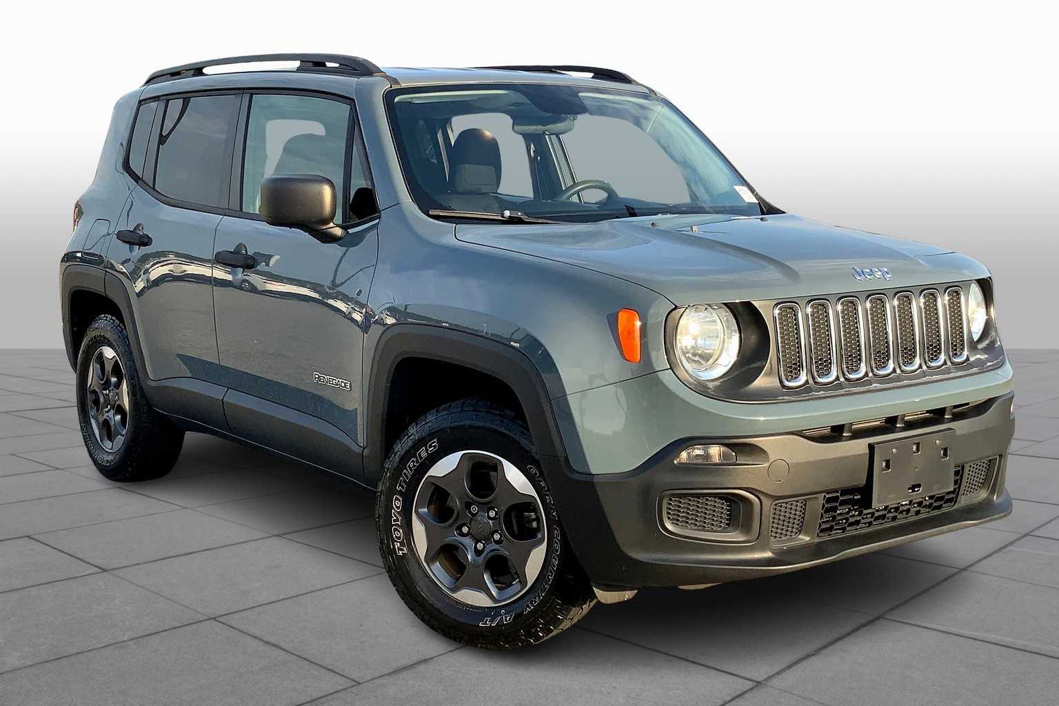 2017 Jeep Renegade Sport photo 2
