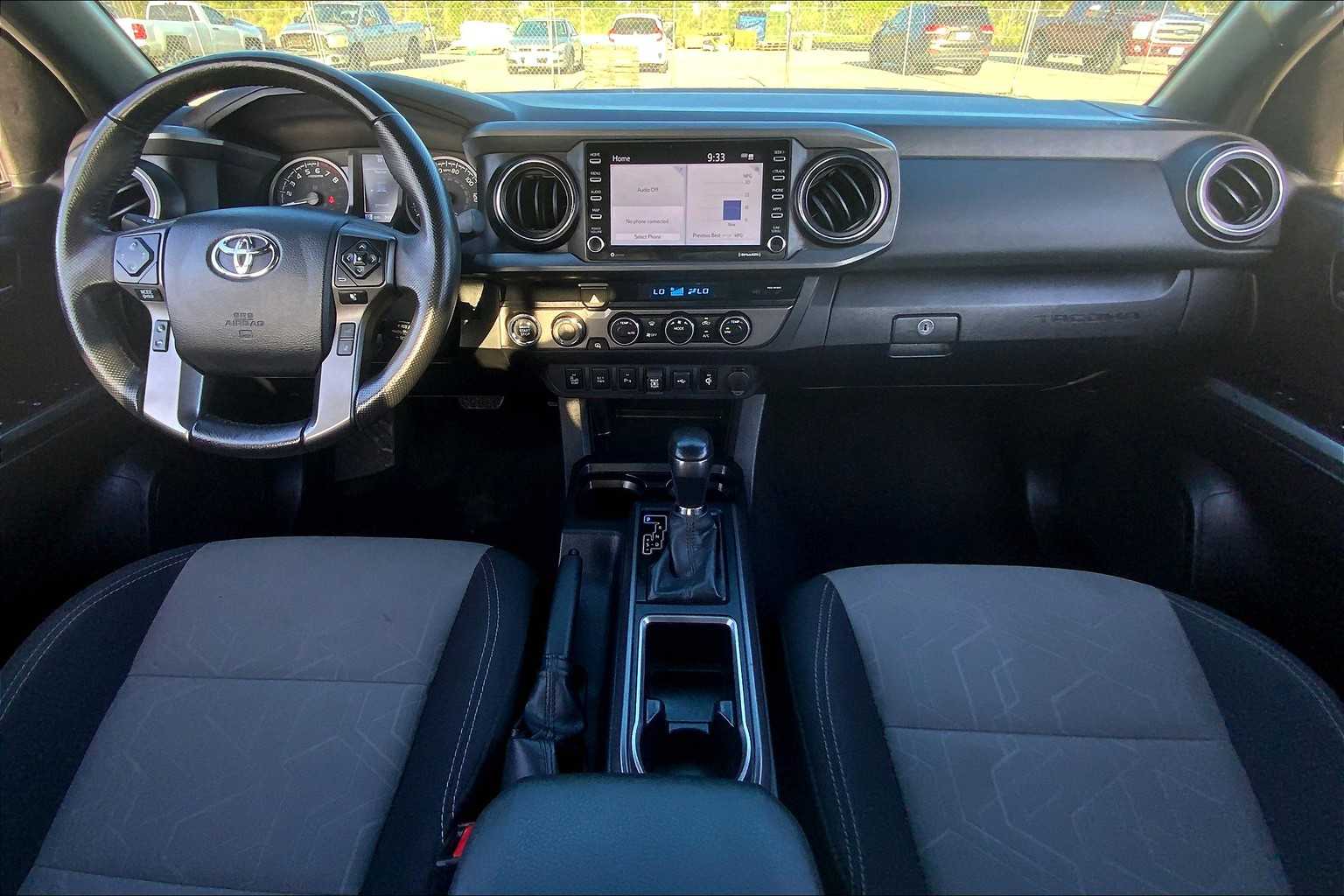 2023 Toyota Tacoma TRD photo 14
