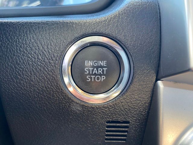 2022 Toyota 4Runner Limited photo 17