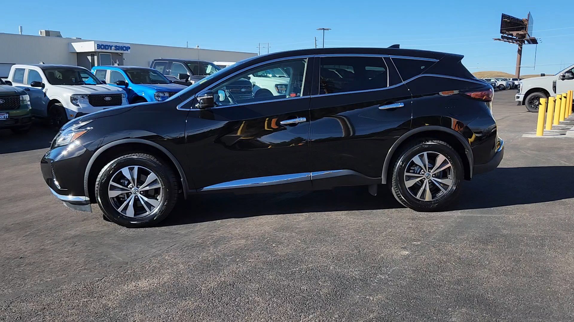2020 Nissan Murano S photo 2