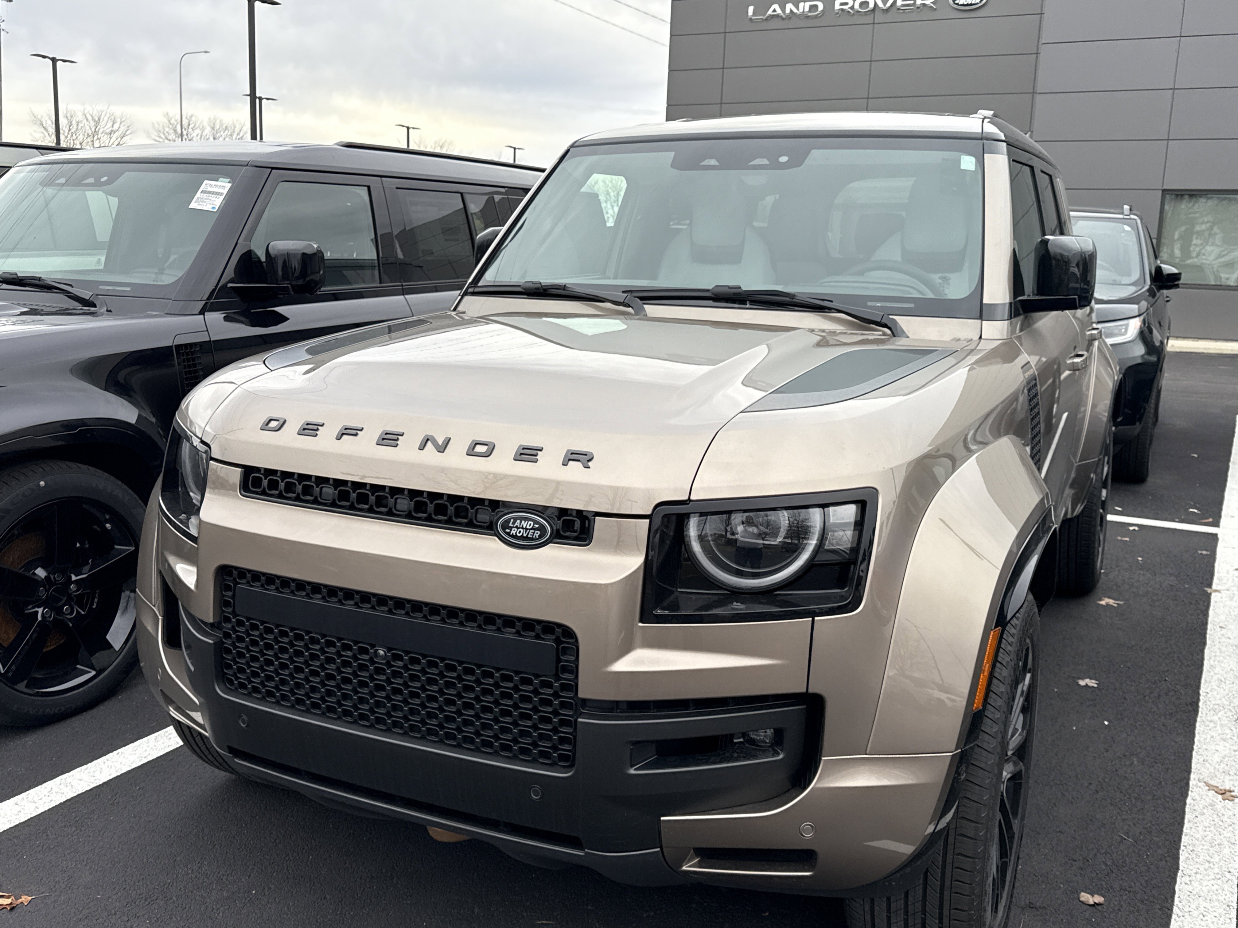 2026 Land Rover Defender OCTA's photo