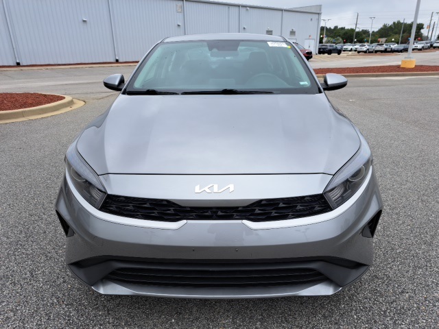 2023 Kia Forte LXS photo 3