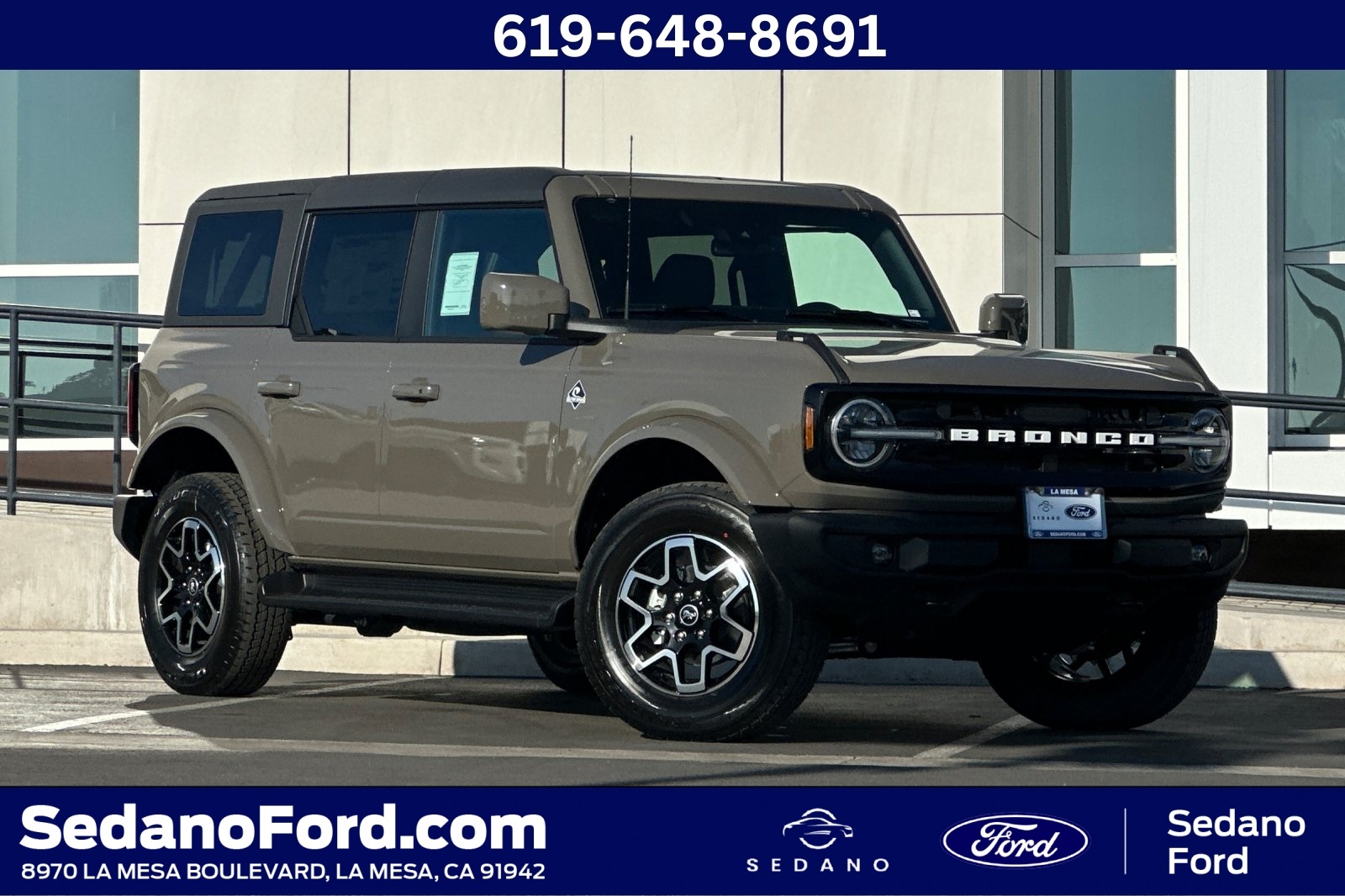 2025 Ford Bronco 4-Door Outer Banks's photo