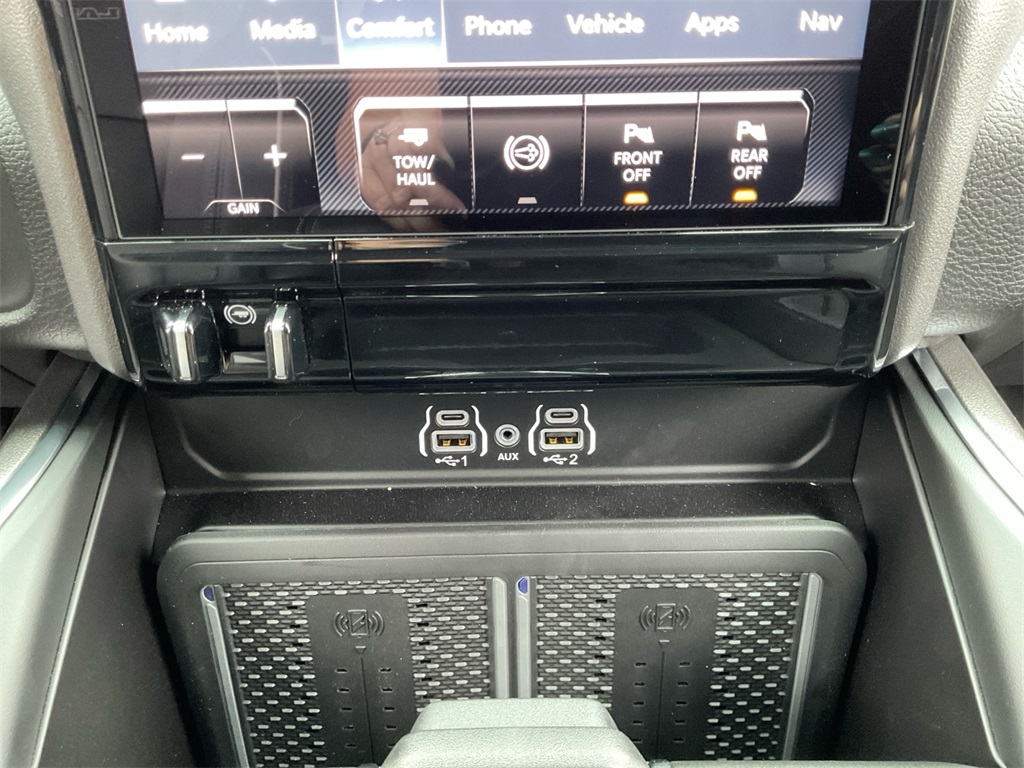 2026 Ram 2500 Laramie photo 25