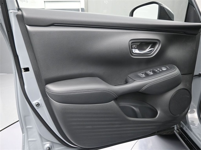 2026 Honda HR-V EX-L photo 2