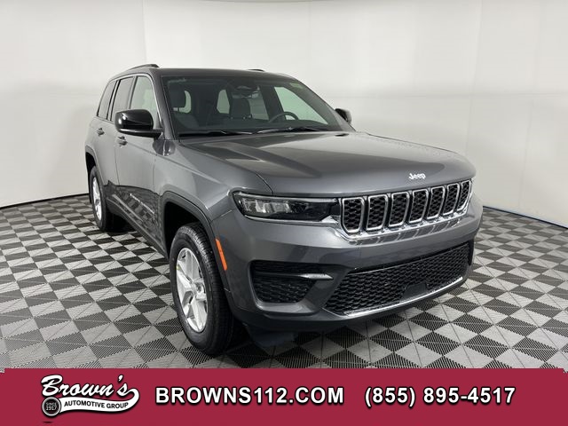 2025 Jeep Grand Cherokee Laredo's photo