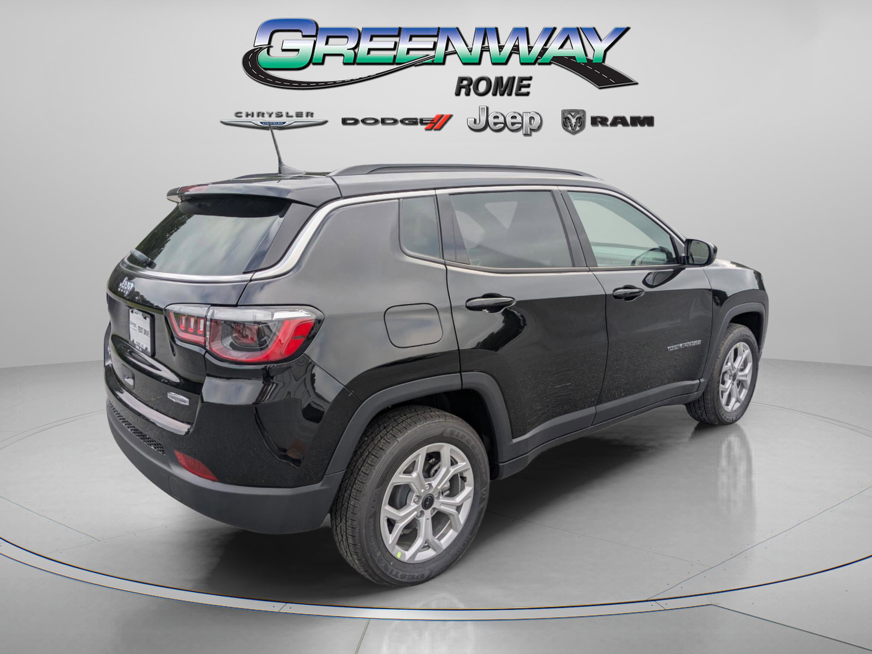 2025 Jeep Compass Latitude photo 9