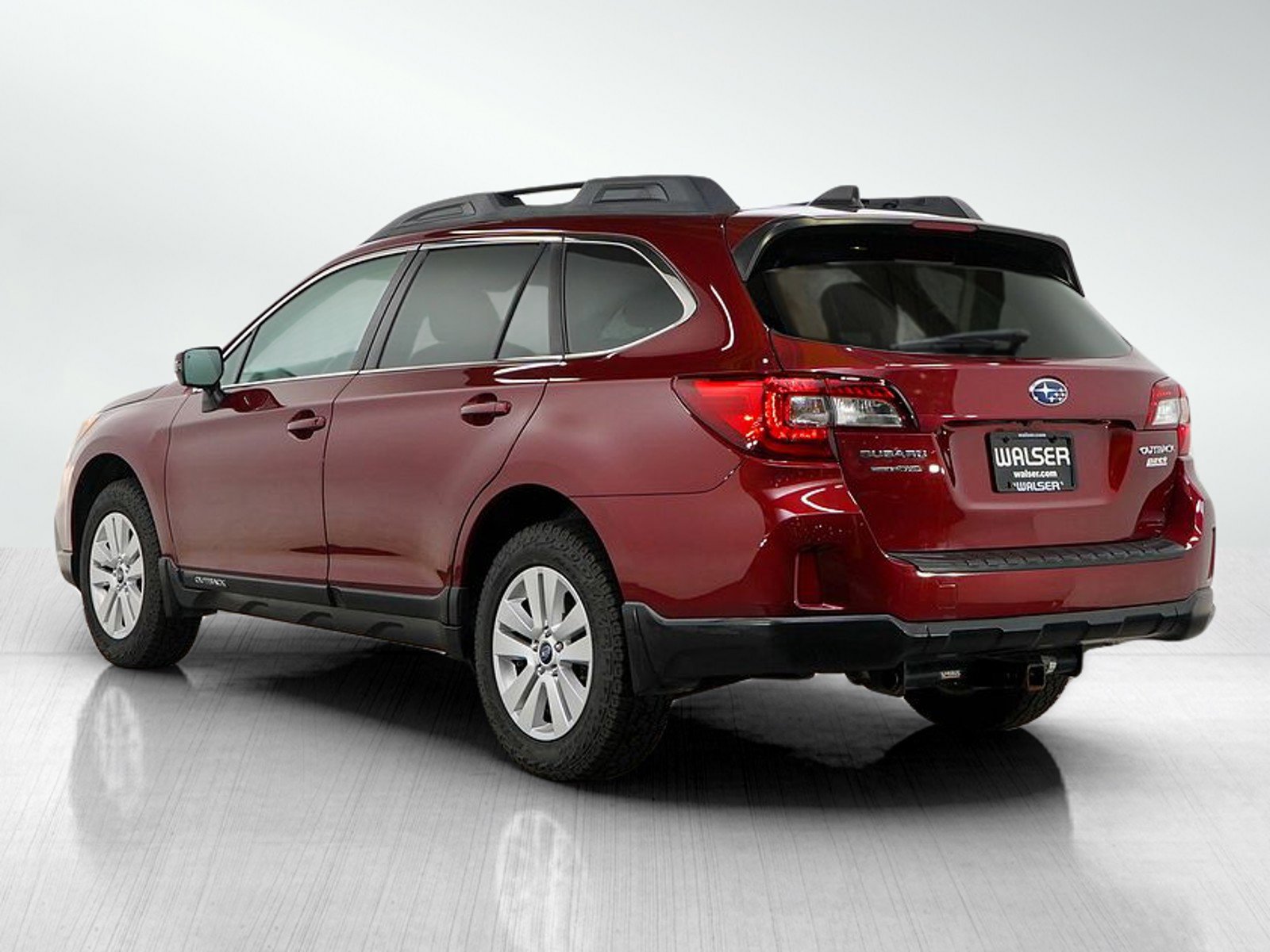 2017 Subaru Outback 2.5i Premium photo 3