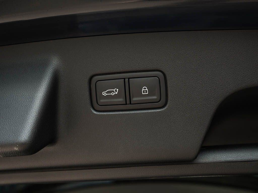 2026 Hyundai Palisade SEL photo 8