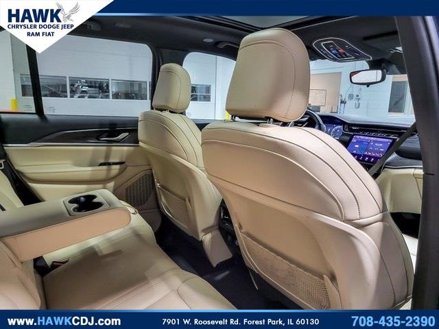 2024 JEEP GRAND CHEROKEE - Image 29