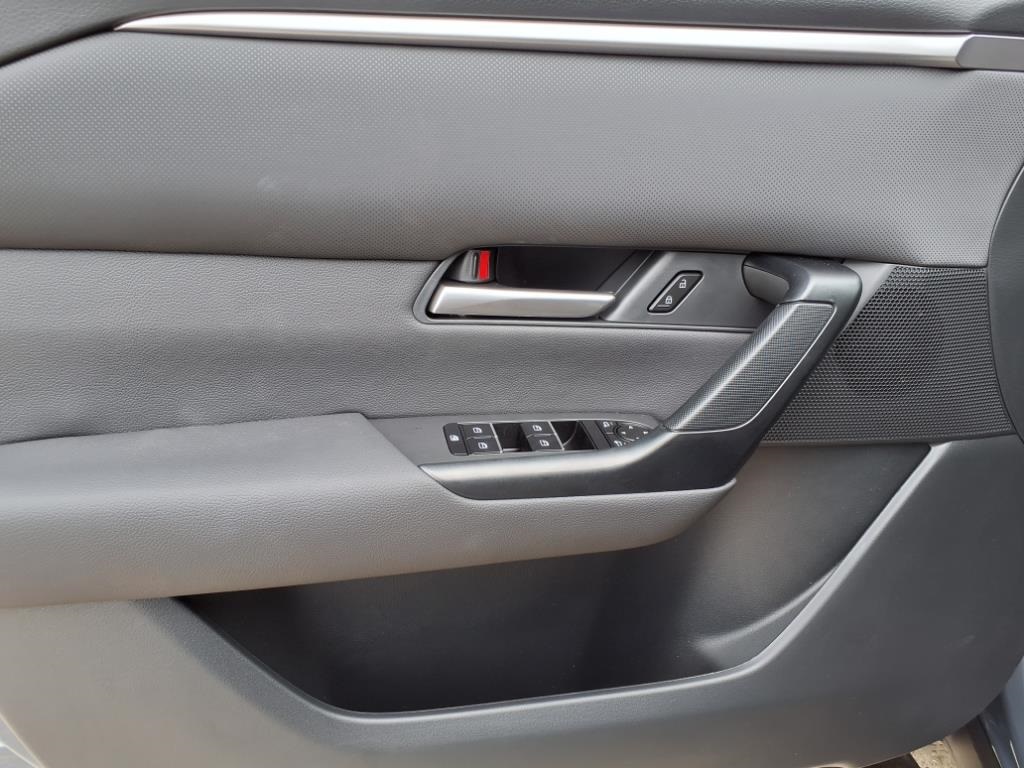 2025 Mazda CX-50 Preferred photo 16