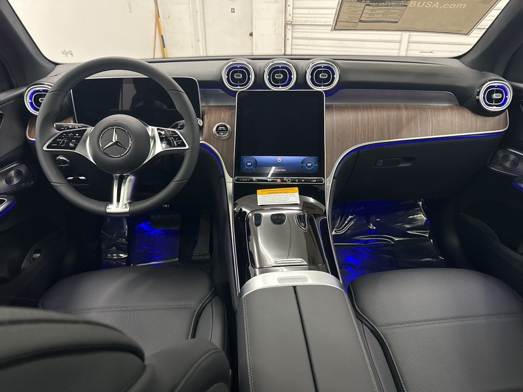 2026 Mercedes Benz GLC 300 photo 18