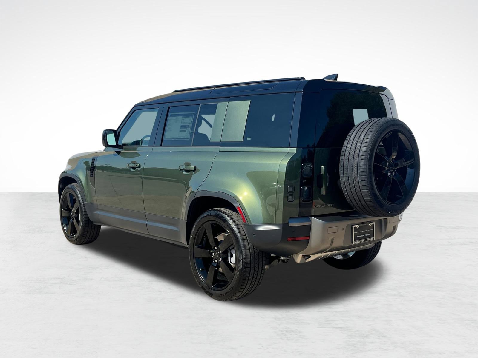 2026 Land Rover Defender 110 S photo 3