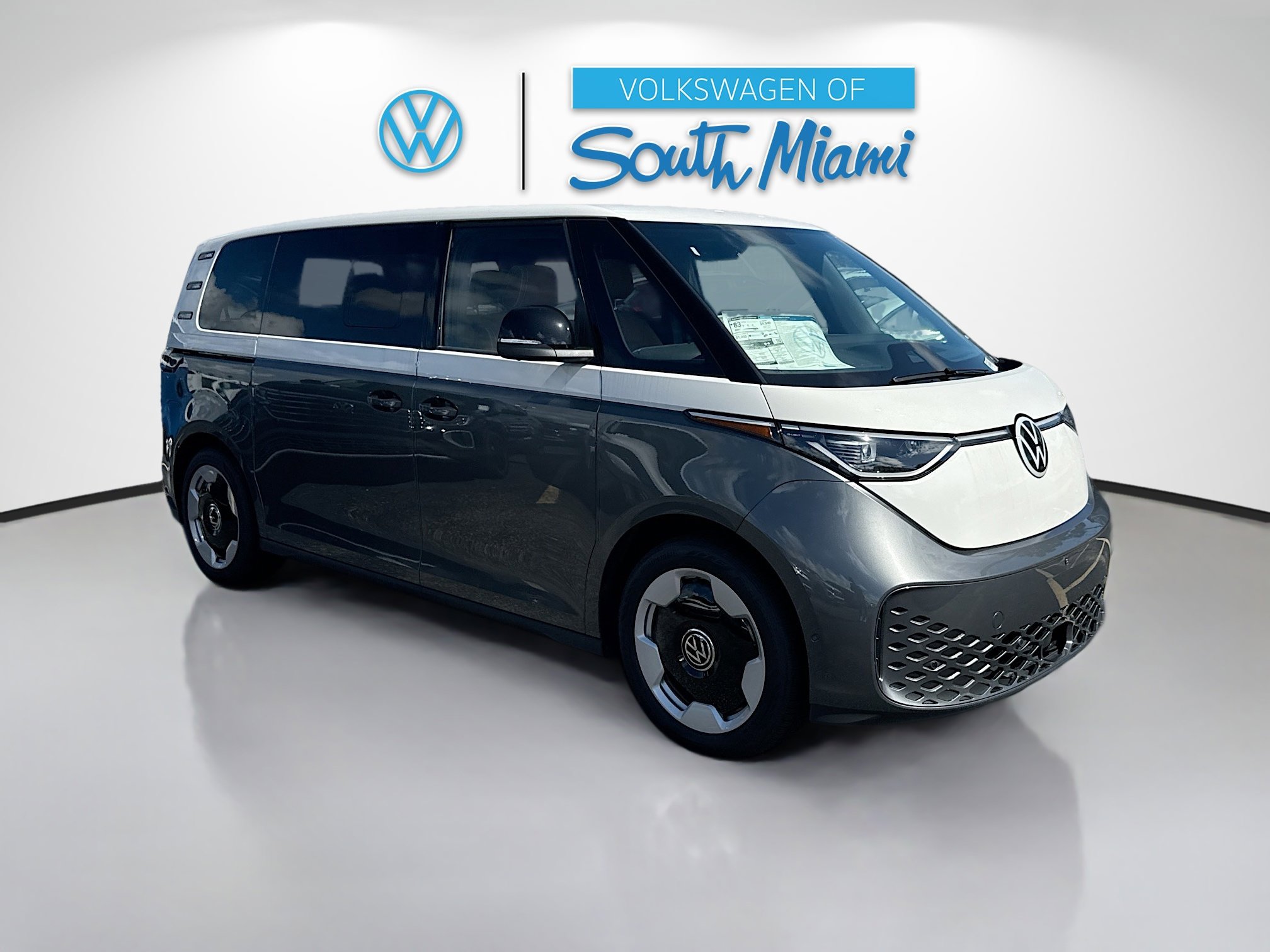 2025 Volkswagen ID. Buzz Pro Plus photo 3