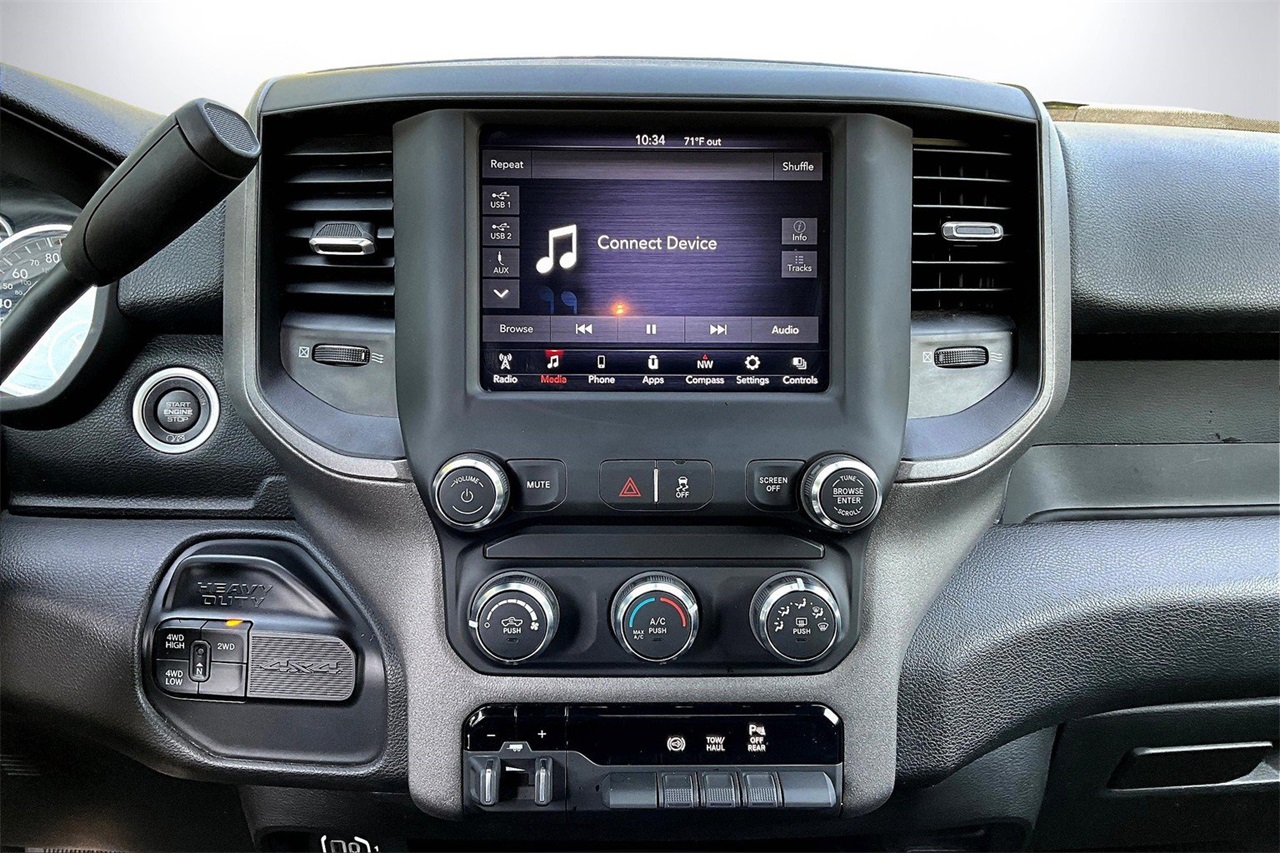 2021 Ram 3500 Tradesman photo 11