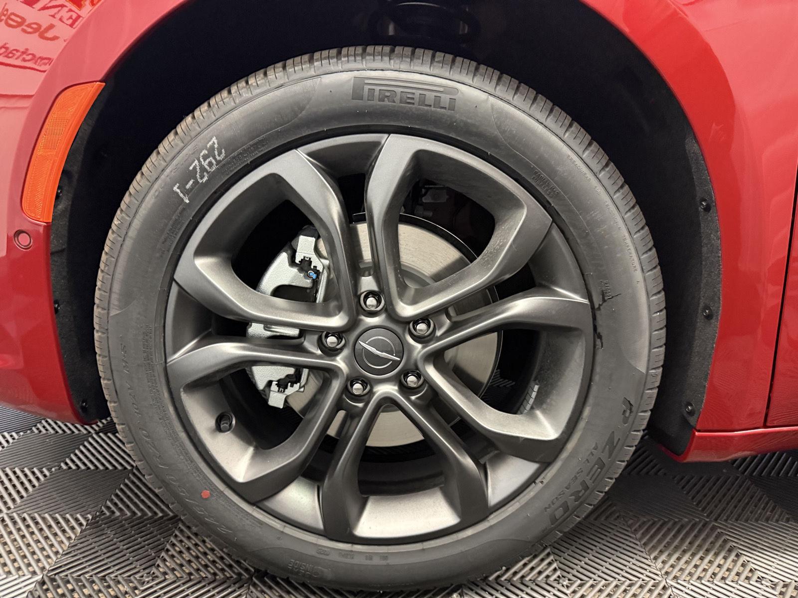 2026 Chrysler Pacifica photo 17