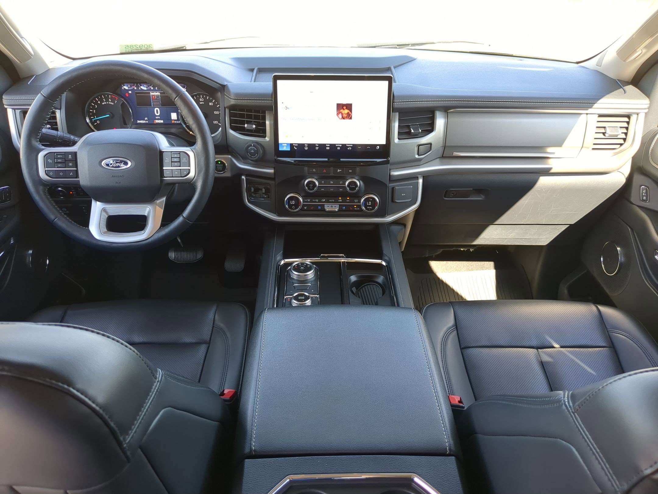 2024 Ford Expedition MAX XLT photo 17