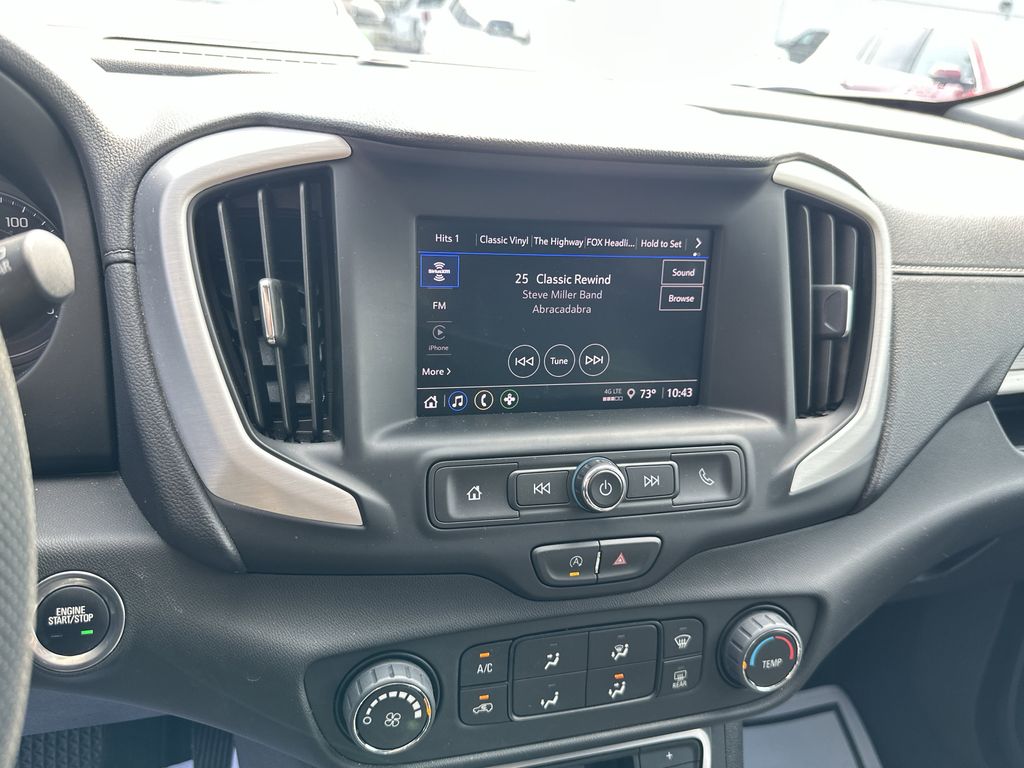 2024 GMC TERRAIN - Image 13