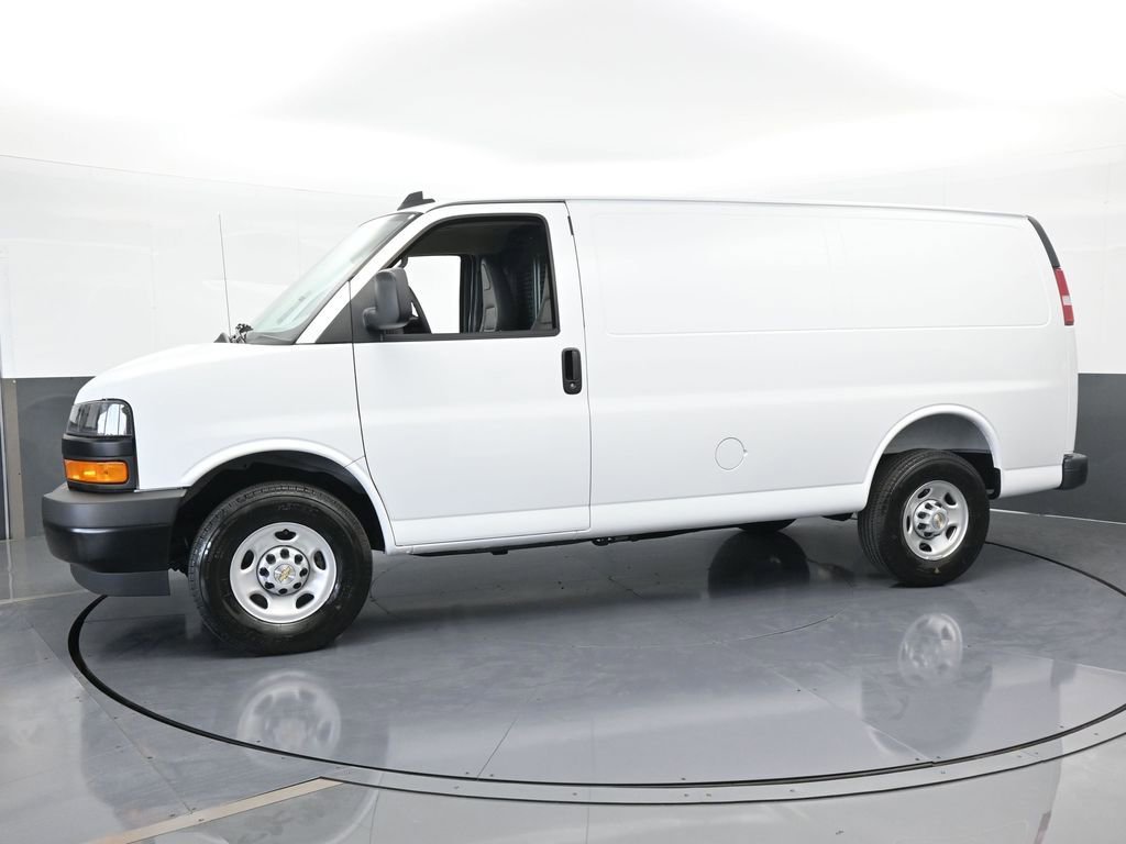 2025 Chevrolet Express Cargo Van photo 2