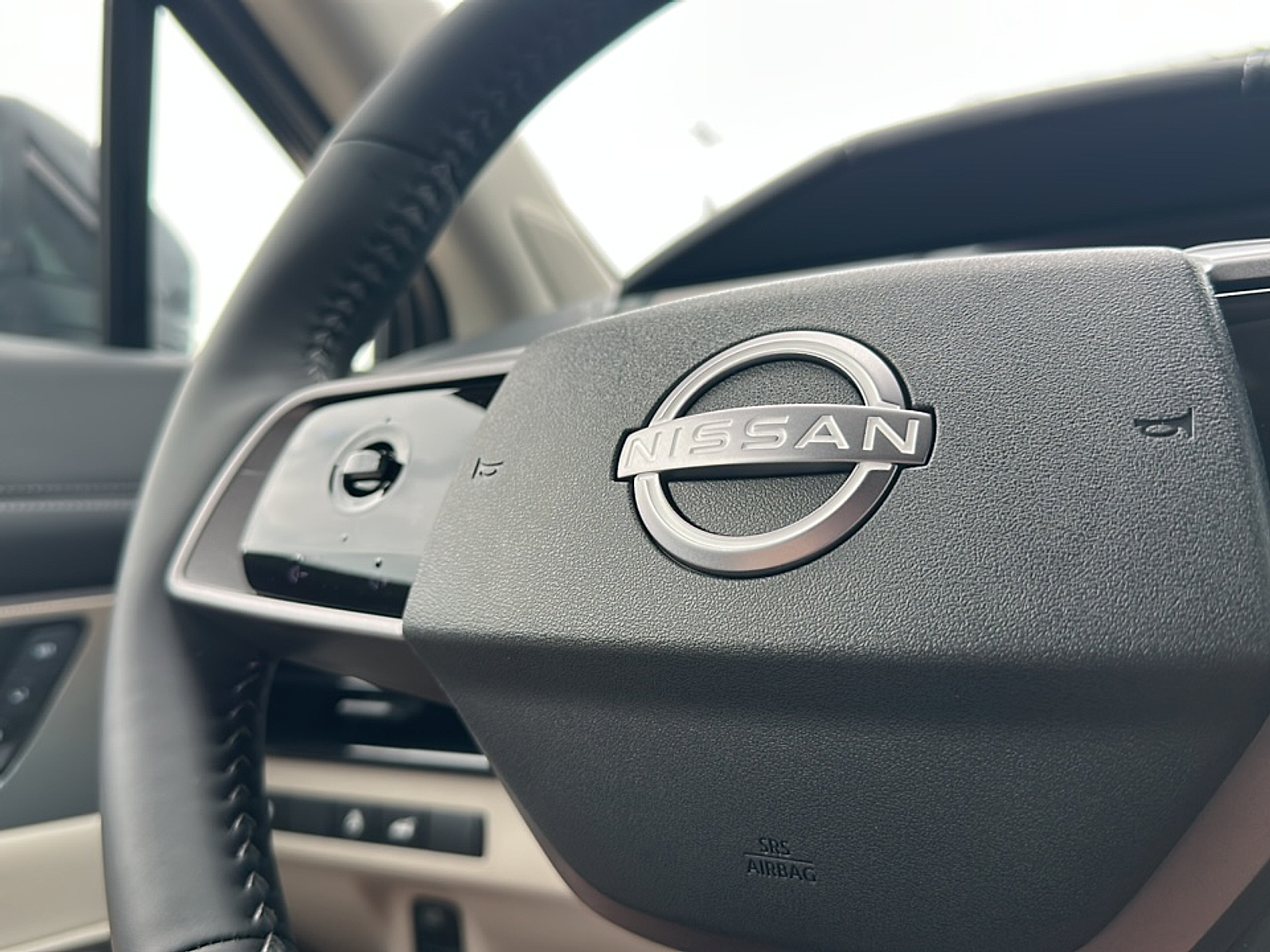 2025 Nissan Murano SL photo 12