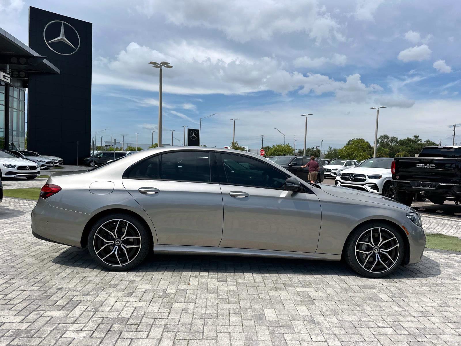 2021 Mercedes Benz E 350 Sedan photo 3