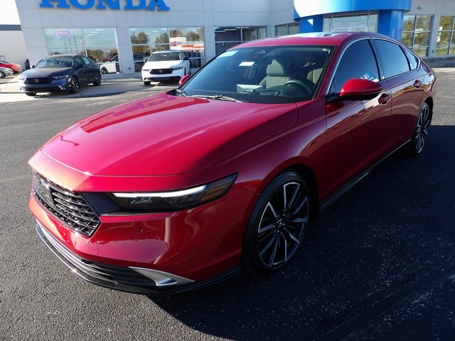 2024 Honda Accord Hybrid Touring photo 3