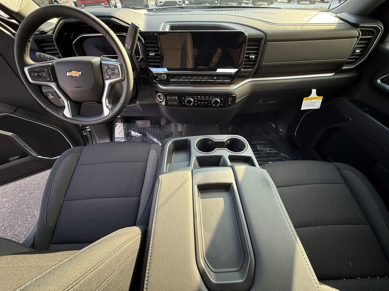 2025 Chevrolet Silverado 1500 LT photo 16