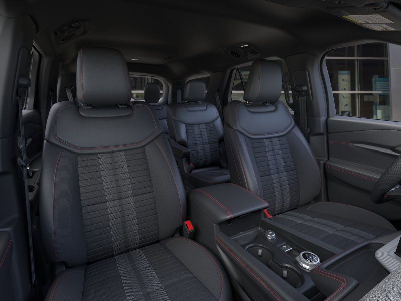 2026 Ford Explorer ST-Line photo 4