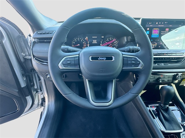 2025 Jeep Compass Latitude photo 9