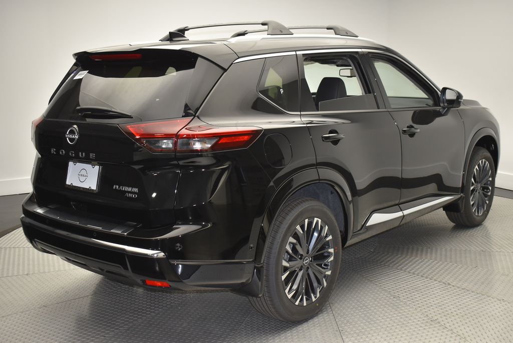 2026 Nissan Rogue Platinum photo 3