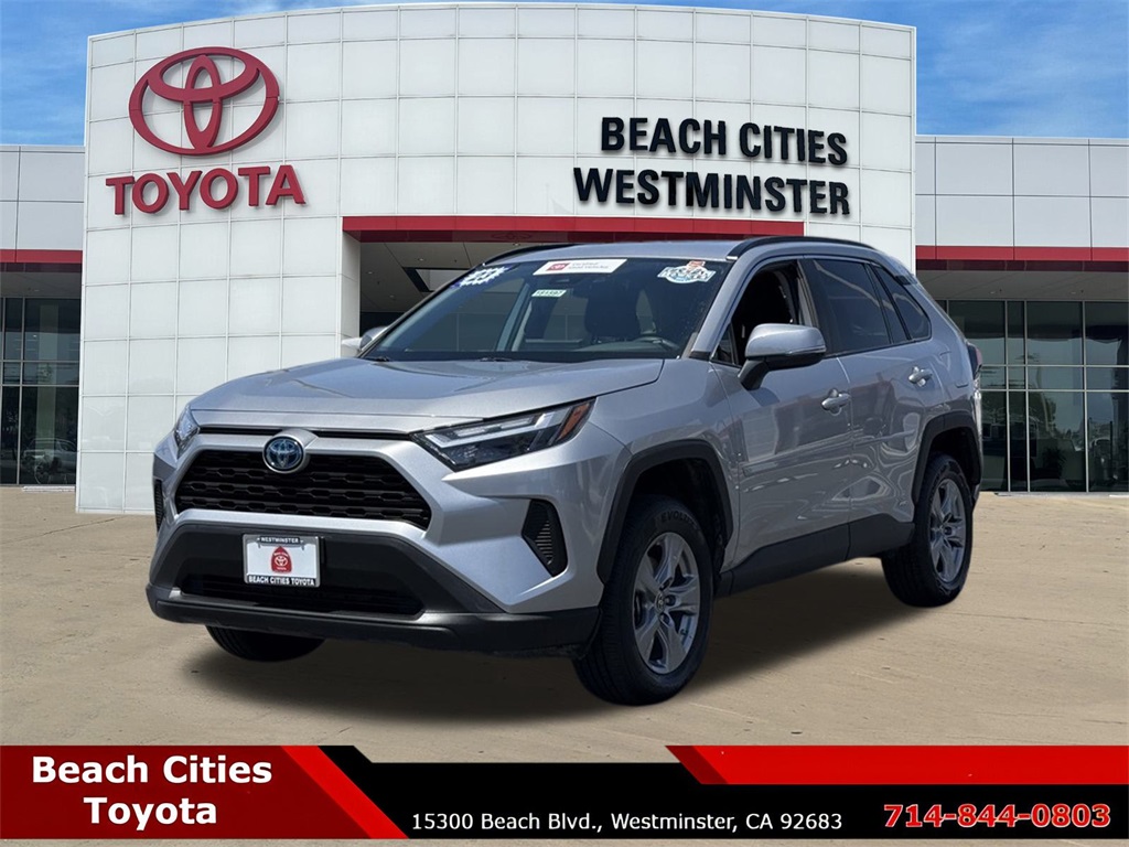 2023 Toyota RAV4 Hybrid LE photo 4