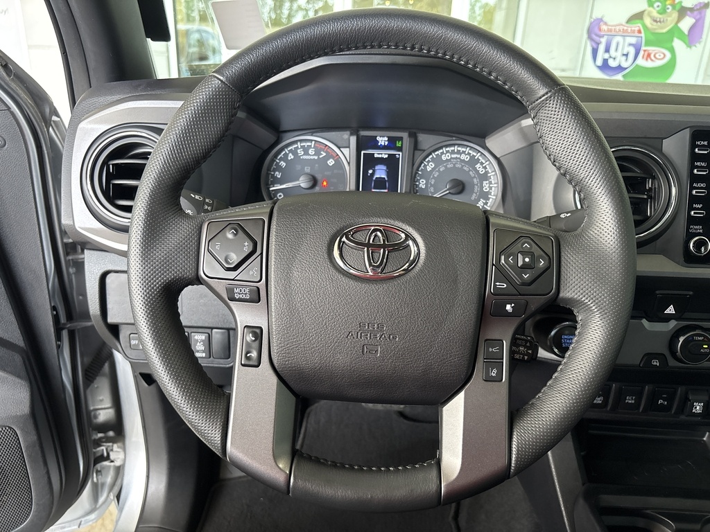 2022 Toyota Tacoma TRD Sport photo 25