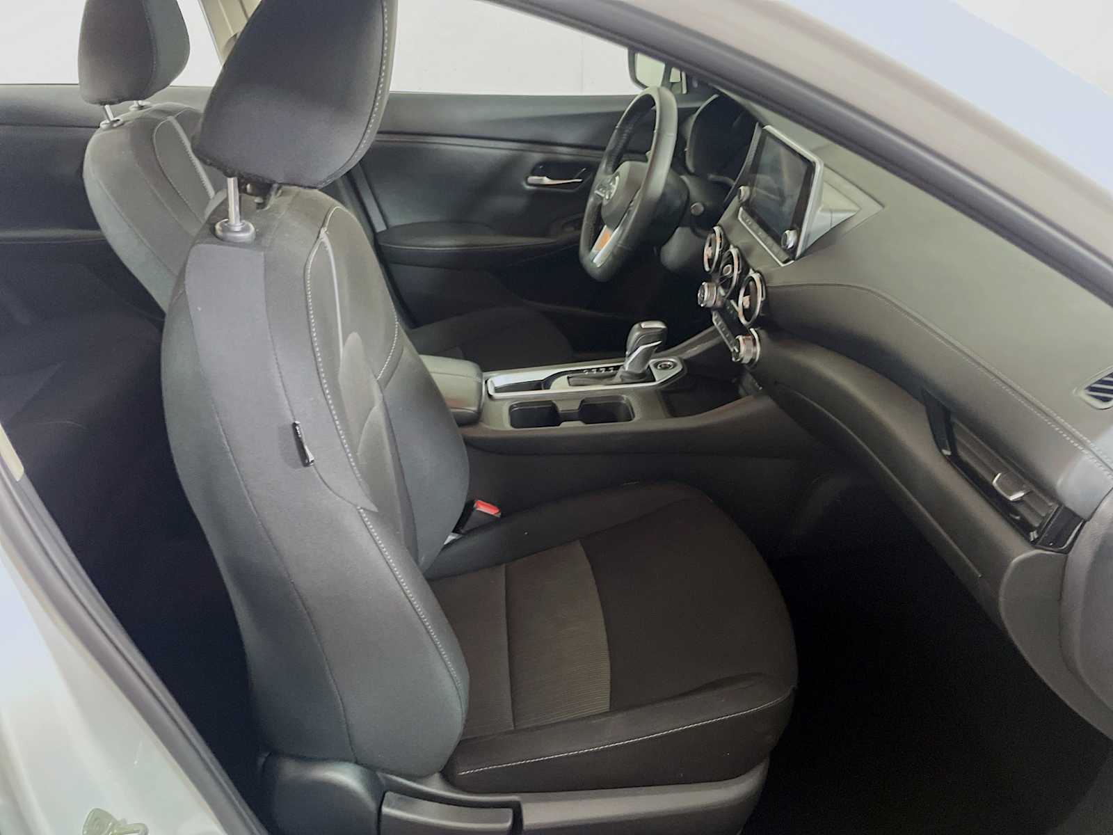 2023 Nissan Sentra SV photo 25