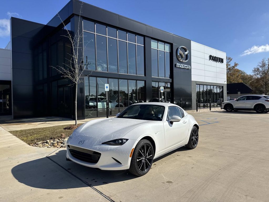 2025 Mazda MX-5 Miata RF Grand Touring's photo