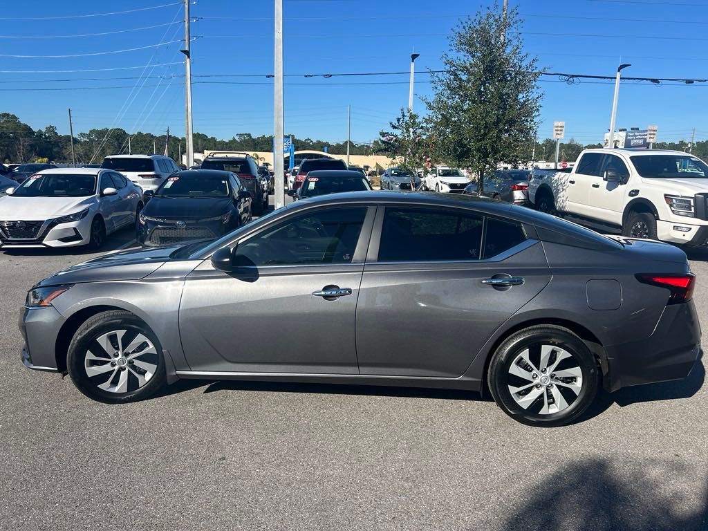 2025 Nissan Altima 2.5 S photo 4