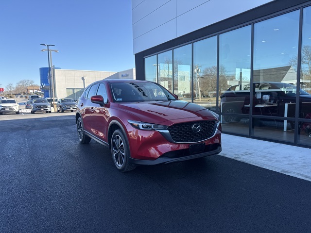 2023 Mazda CX-5 S Premium package's photo
