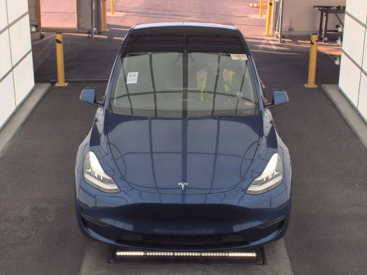 Used 2020 Tesla Model Y Long Range with VIN 5YJYGDEEXLF045995 for sale in Kansas City