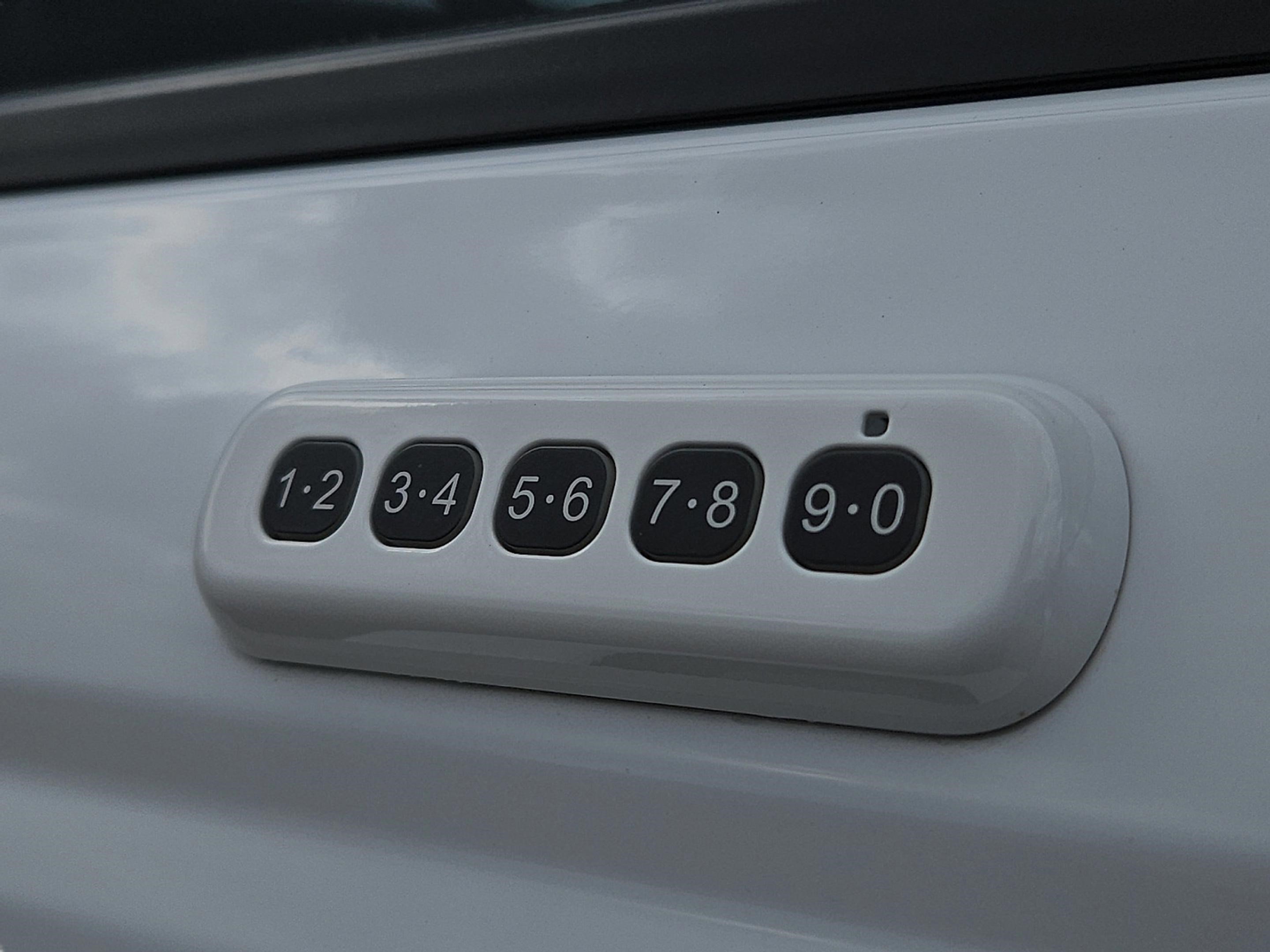 2022 Ford Bronco Outer Banks photo 20