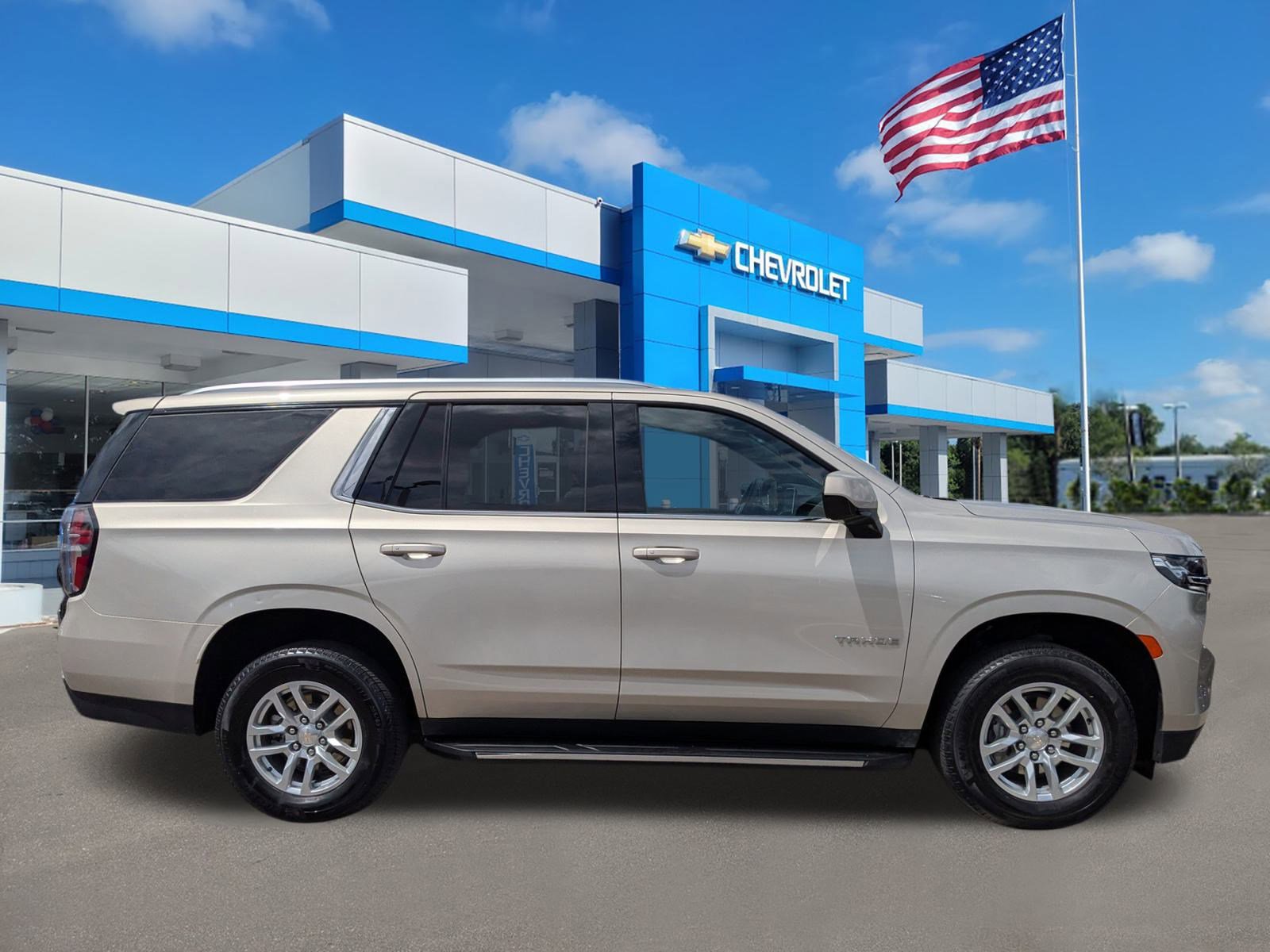 2024 Chevrolet Tahoe LT photo 3