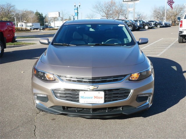 Used 2018 Chevrolet Malibu 1LT with VIN 1G1ZD5ST3JF180677 for sale in Anoka, Minnesota