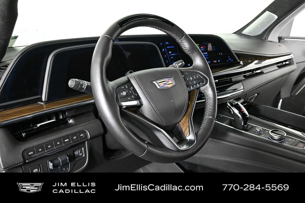 2024 Cadillac Escalade ESV Sport Platinum photo 4