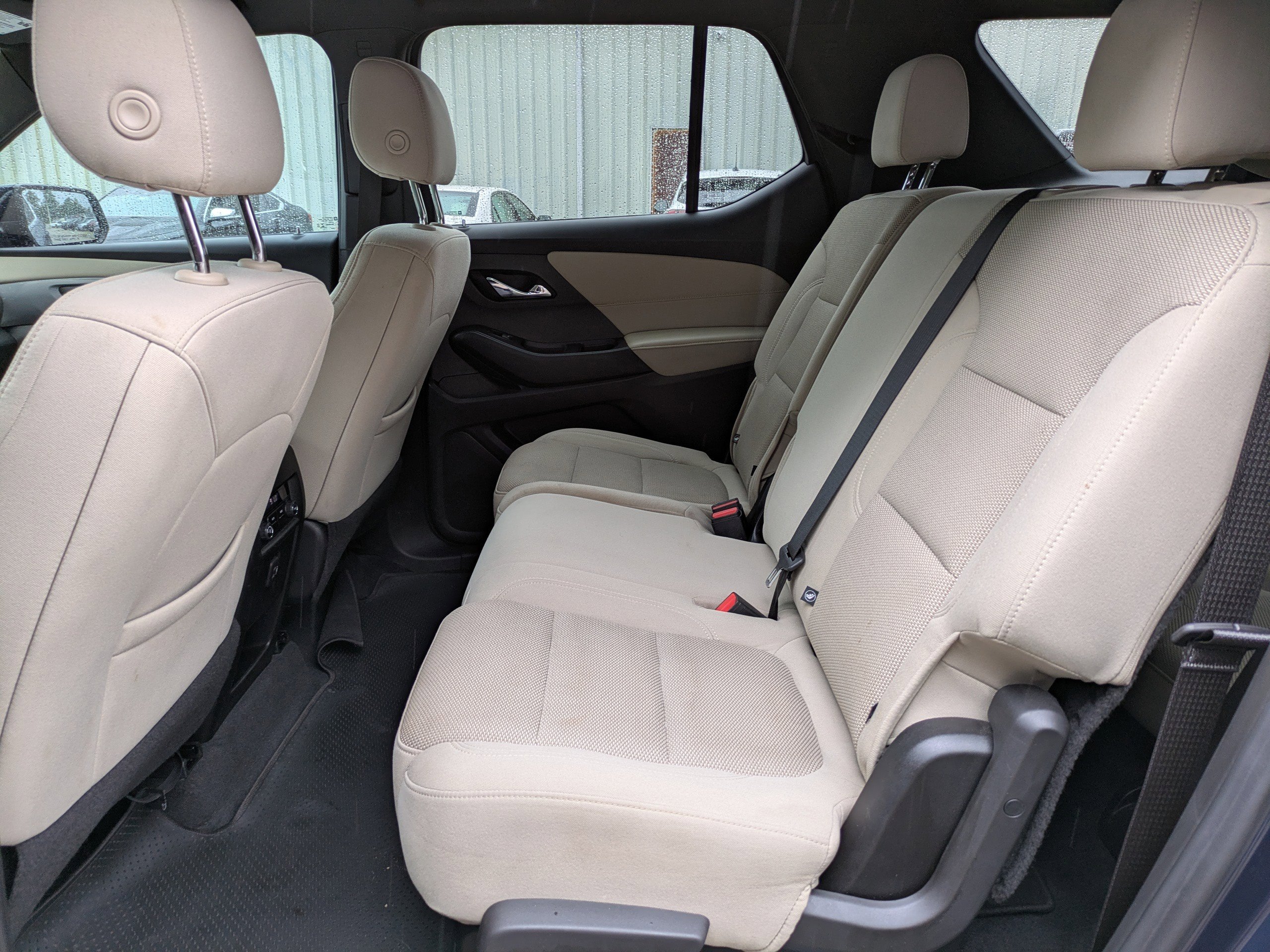 2022 Chevrolet Traverse LS photo 9