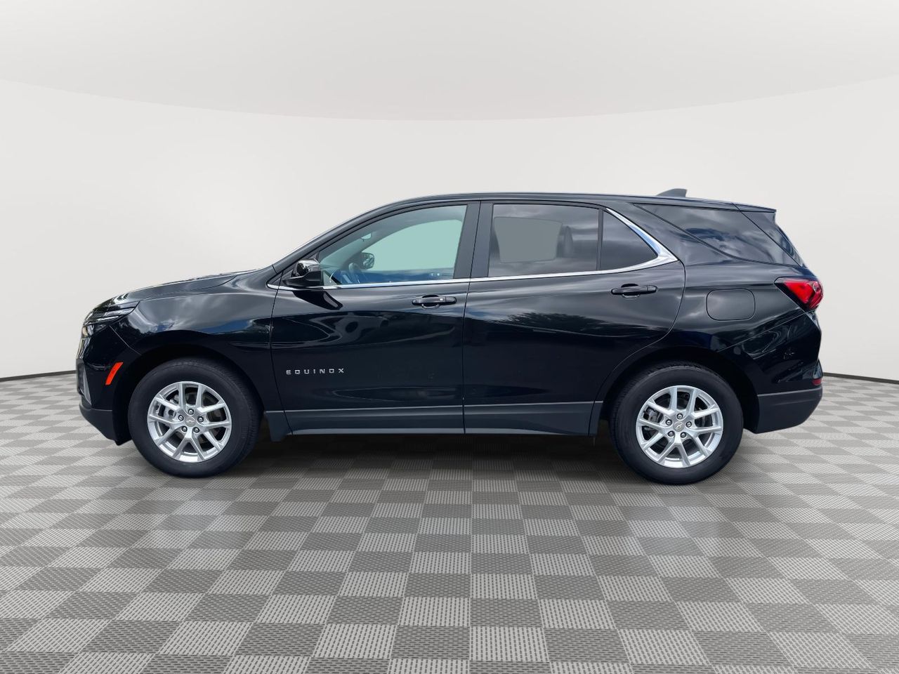 2024 Chevrolet Equinox LT photo 4