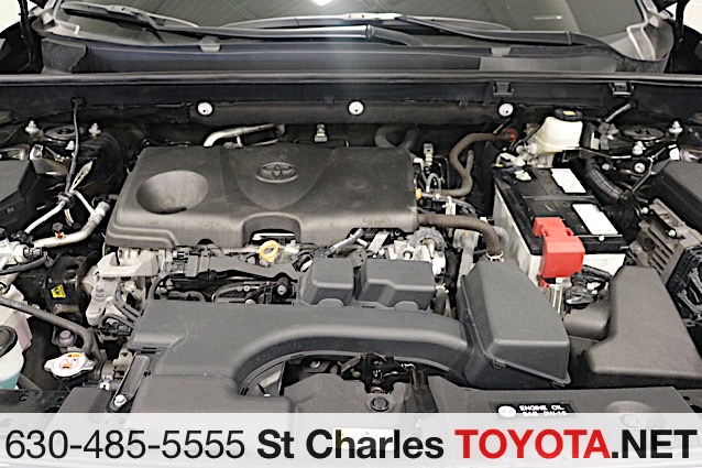 2022 Toyota RAV4 XLE photo 4