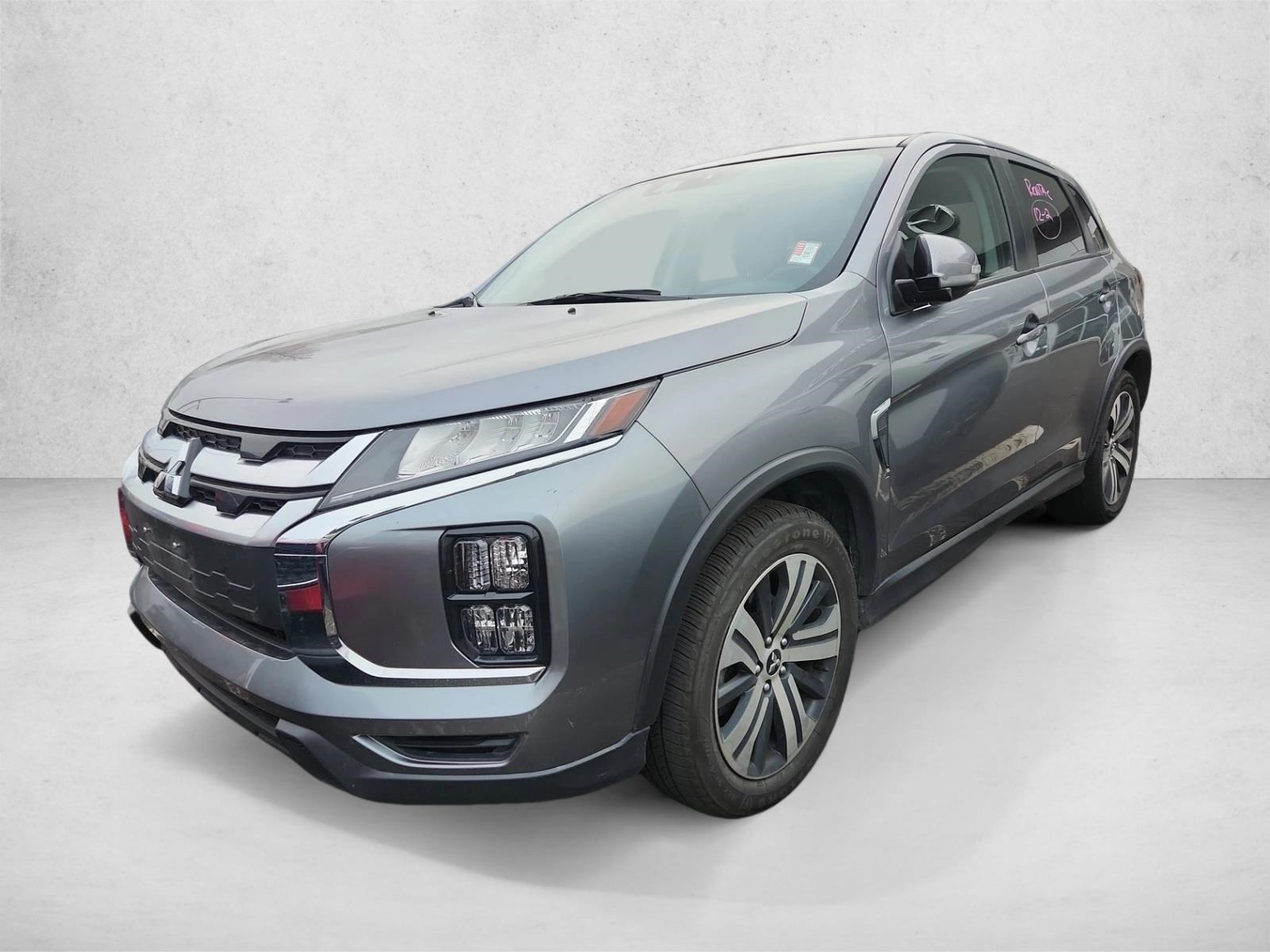 2024 Mitsubishi Outlander Sport SE's photo