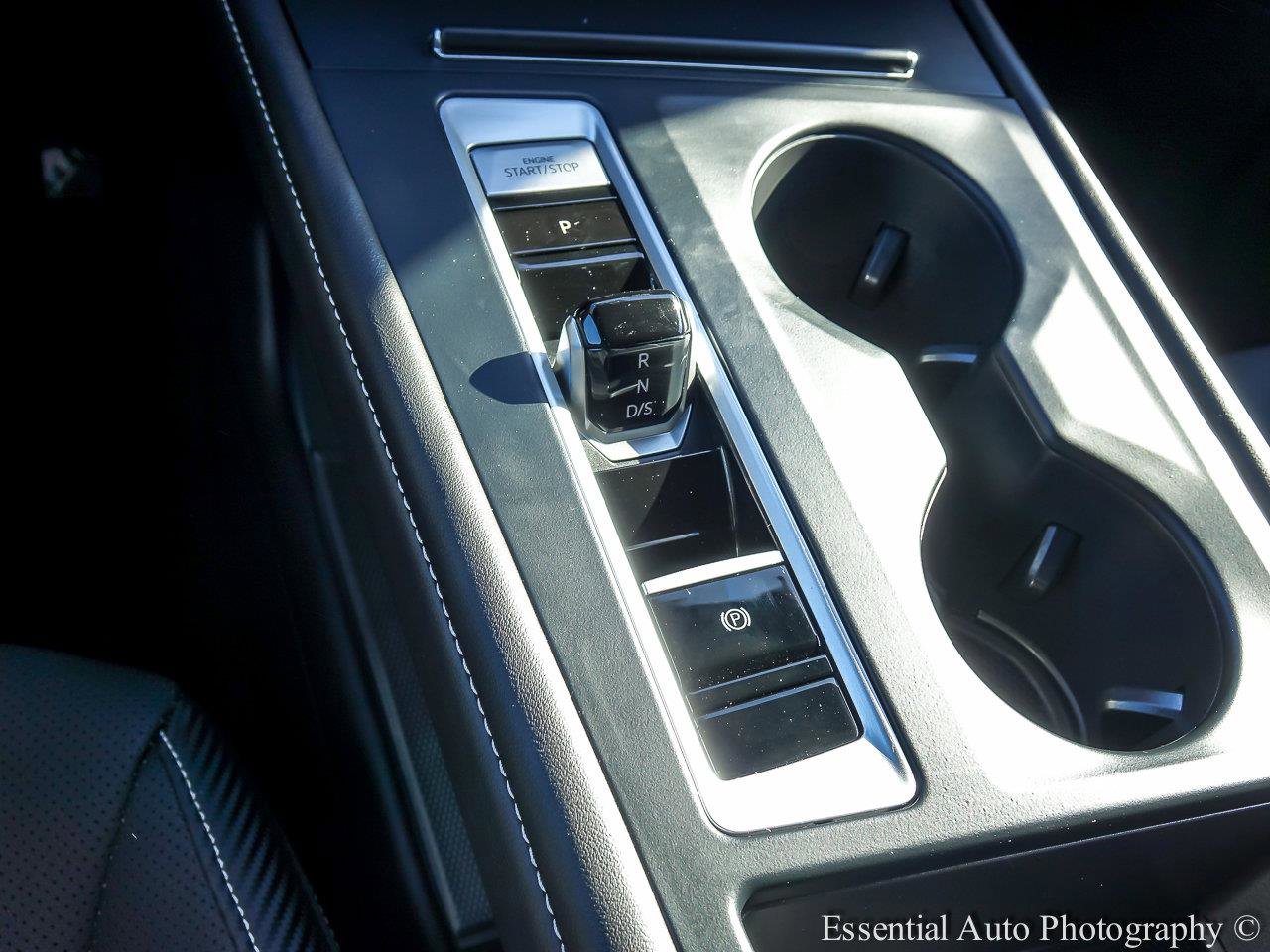 2025 VOLKSWAGEN ATLAS CROSS SPORT - Image 15