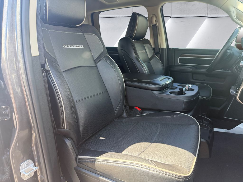 2024 Ram 2500 Laramie photo 14