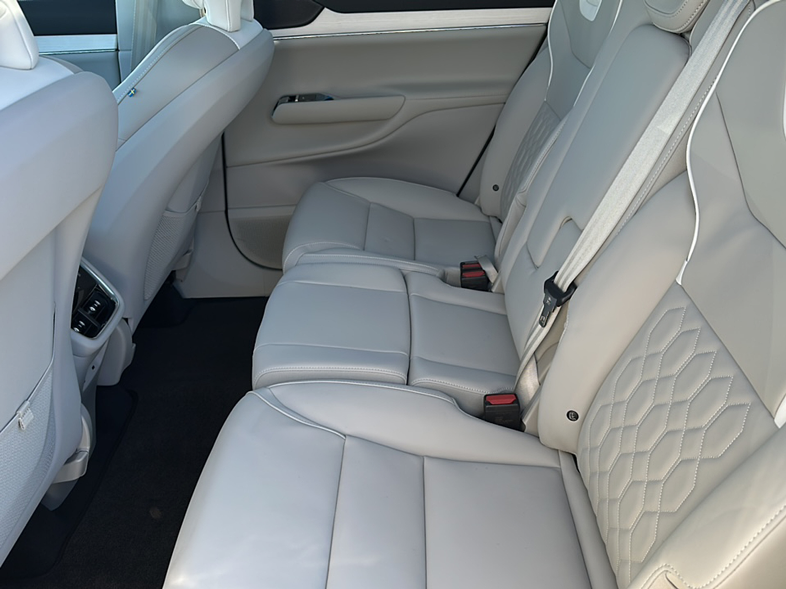 2025 Volvo EX90 Twin Motor Ultra photo 9
