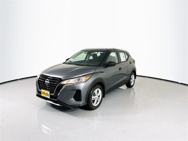 2024 Nissan Kicks S photo 2