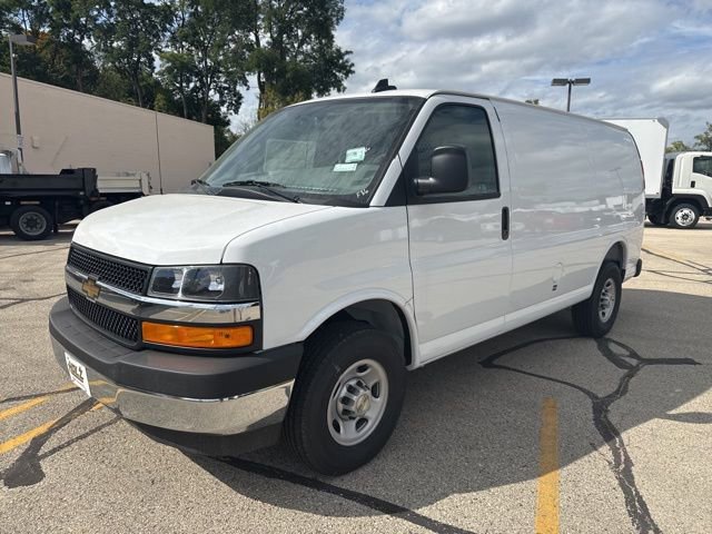 2025 Chevrolet Express Cargo Work Van's photo